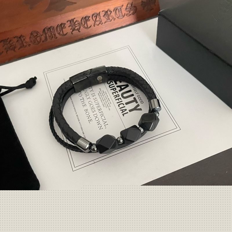 Ch**me He**ts necklaces